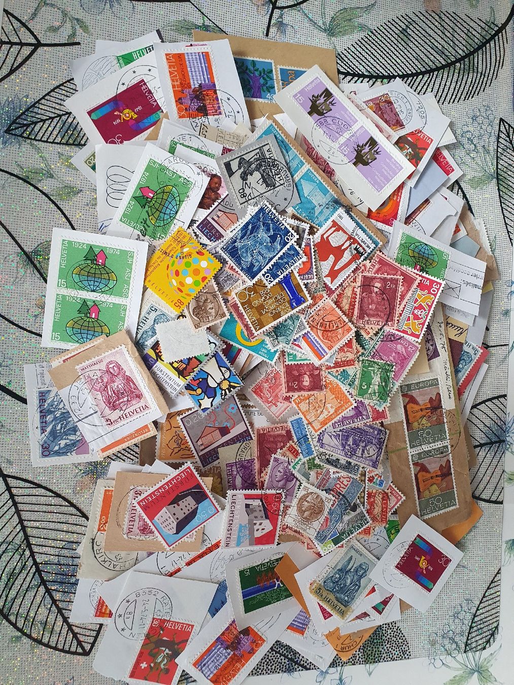 Tutti i francobolli: Briefmarken mehrheitlich CH – Usato da Belp venduto da Liacheyenne