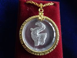 Steinbock -  vergoldetes Sternzeichen  -  Anhänger mit Kette