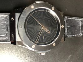 Montre Hublot, Edition spéciale 45mm,