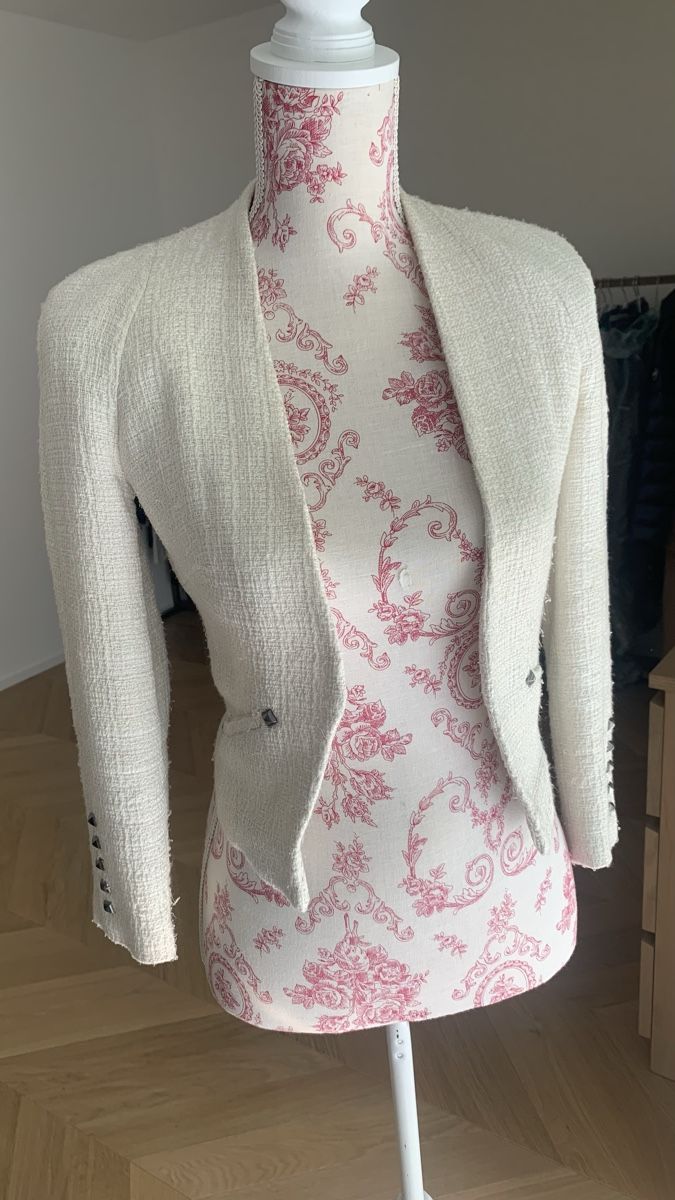 Mango Giacche: MANGO ecru tweed jacket XS/34 – Usato da Zürich venduto da Angela_Fashion_Lover 1