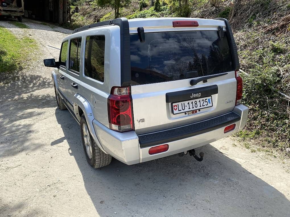 Jeep Automobili: Jeep Comander 4.7 V8 Bärenstark – Usato da Wolhusen venduto da Amarello0 3