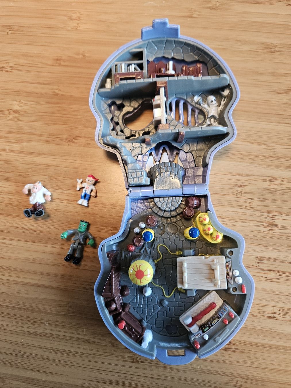 Giocattoli: MIGHTY MAX SKULL DUNGEON 1992 – Usato da Sarnen venduto da rockola02 1
