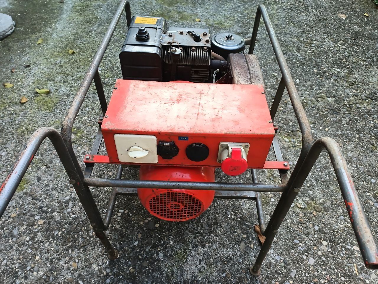 Generatori di corrente: Stromgenerator Benzin 5 kVA – Usato da Fulenbach venduto da Houzbeerli 3