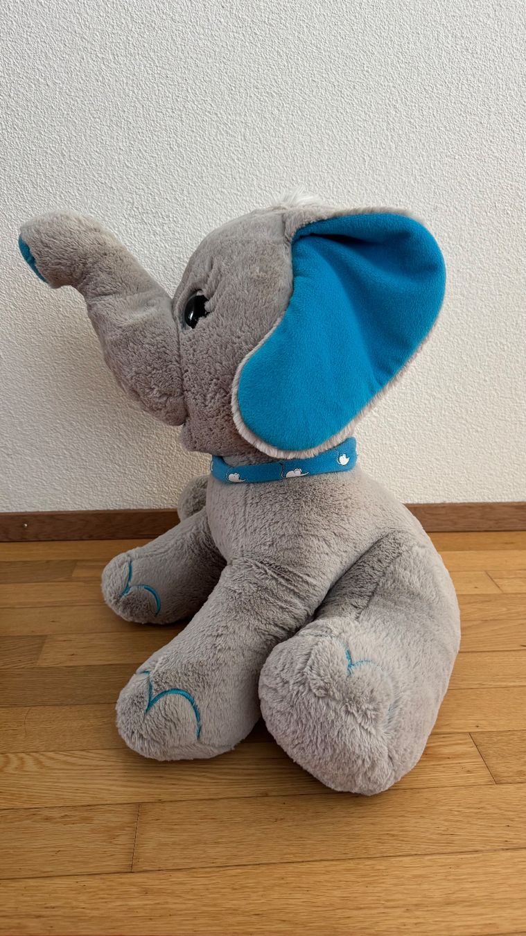 Giocattoli: Plüschelefant 50 cm – Usato da Affoltern am Albis venduto da sbturtle