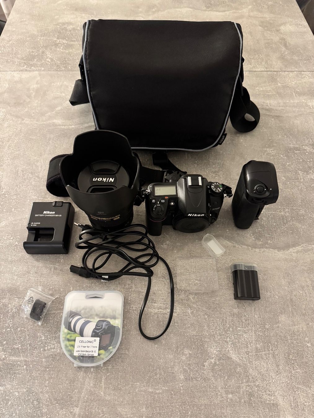 Nikon Fotocamera: Nikon D7000 Spiegelreflexkamera mit Objektiv – Usato da Zuchwil venduto da RobertLaz 7