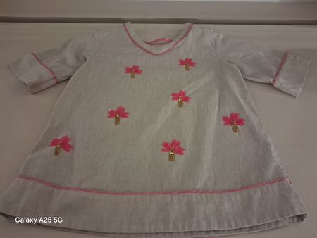 Robe  H&M 110 avec broderies florales original