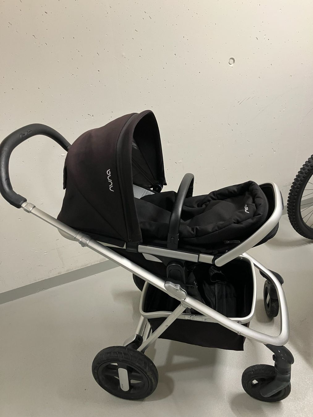 Nuna Carrozzine: Kinderwagen zu verkaufen – Usato da Kägiswil venduto da cappy85