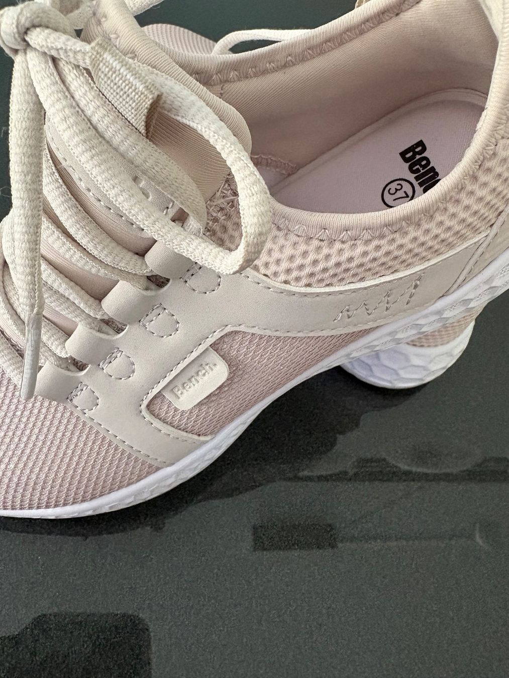 Bench Scarpe da donna: Sneaker Gr. 37 Bench. NEU – Nuovo (secondo la descrizione) da Bergdietikon venduto da Utiger55 2