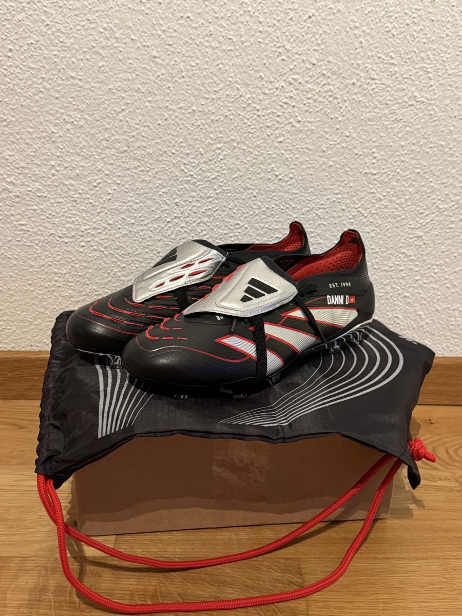 Adidas Scarpe da uomo: Predator Elite FT FG Obsidian Strike 42 1/3 neu – Nuovo e nell'imballaggio originale da Illnau venduto da Finado