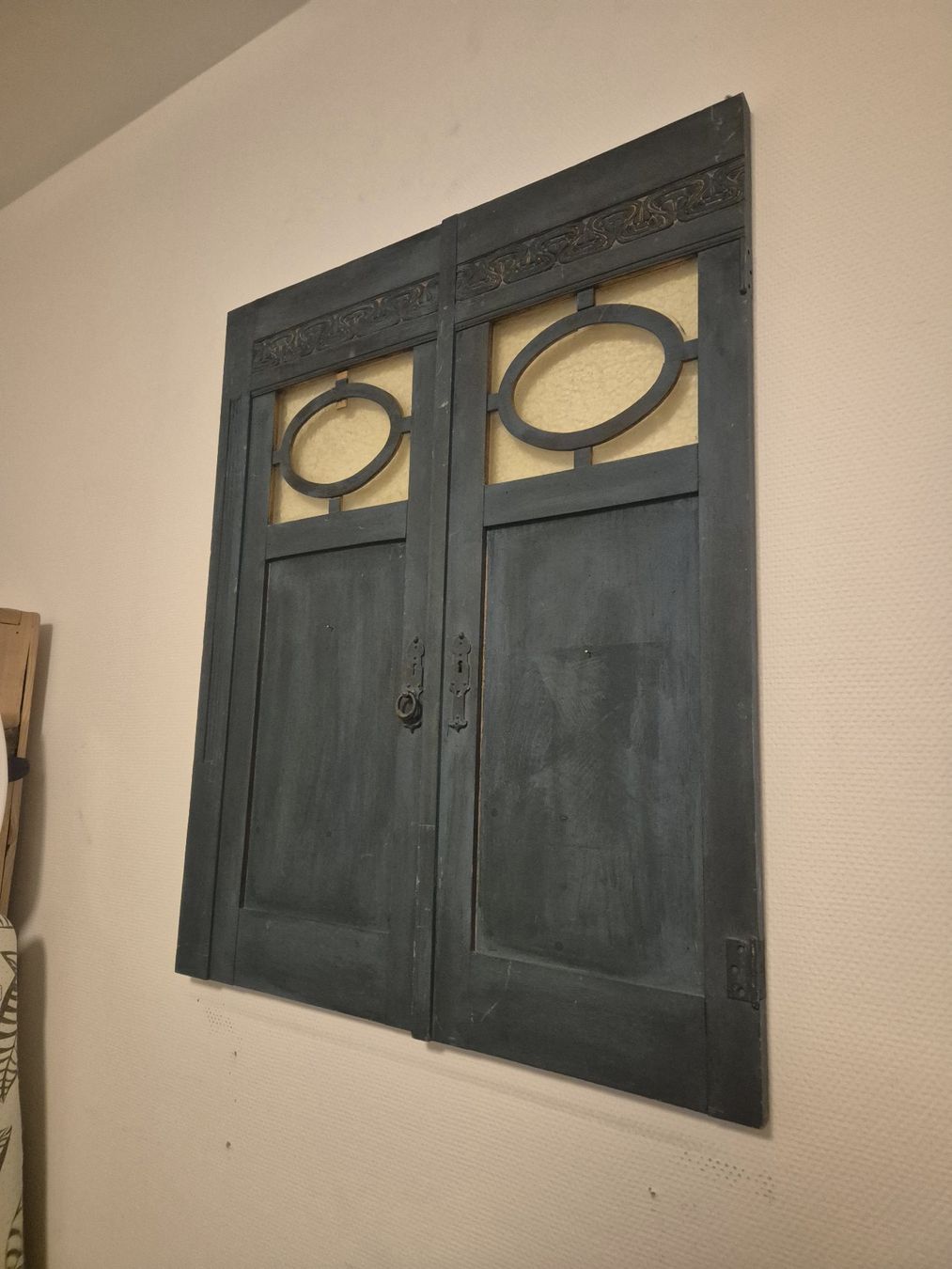 Fensterläden: Art-Deco Fensterläden mit Regal – Gebraucht aus Bern von Sue1188