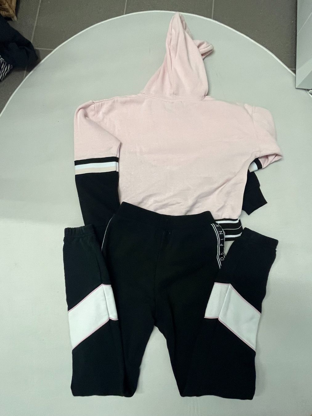 Mango Lotti & Set di vestiti: Mango-Mädchen- Training/Jogging set-14J – Usato da Malleray venduto da ste_rx2t 2