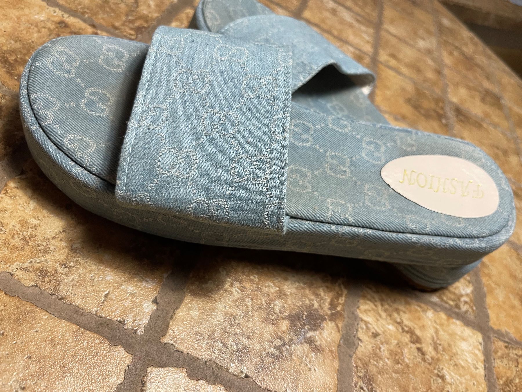 Scarpe da donna: Jeans sandali con logo-39.5/40 – Nuovo (secondo la descrizione) da Gordevio venduto da LanaZimm 8