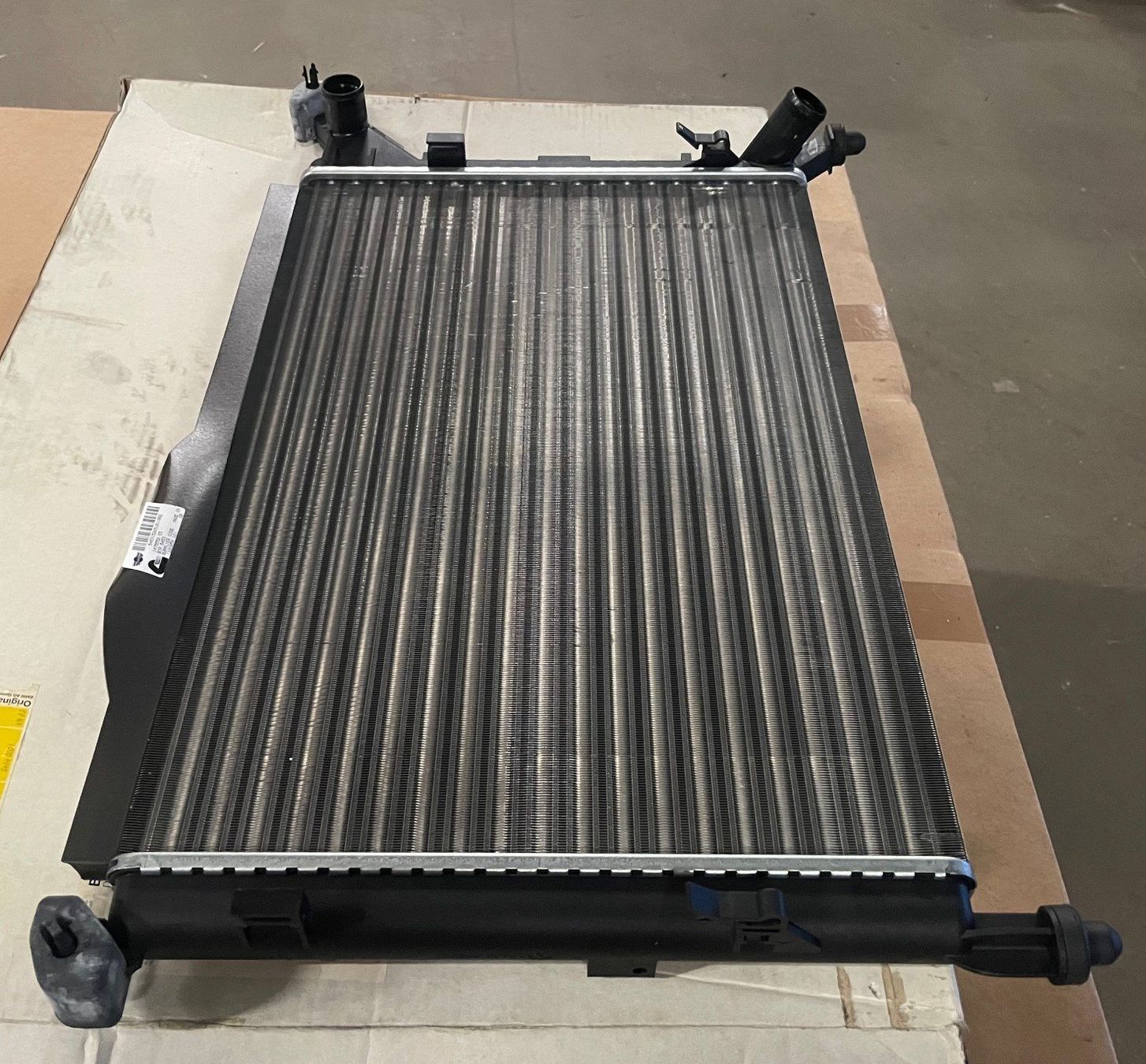 Mini Tutti pezzi di ricambio auto: Mini Cooper Radiateur – Nuovo (secondo la descrizione) da Satigny venduto da rfo59 2