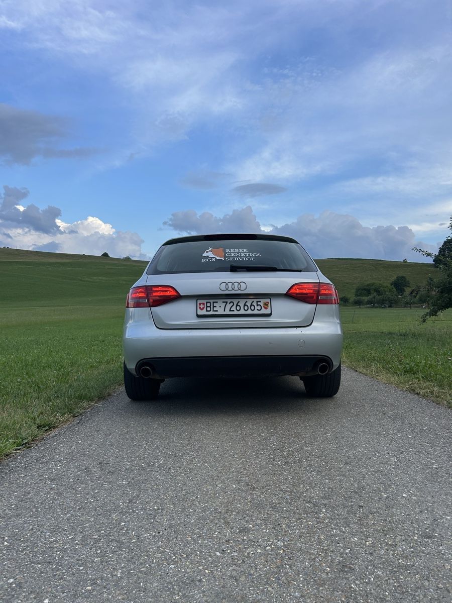 Audi Autos: Audi A4 Quattro – Gebraucht aus Fahrni von vario415 5