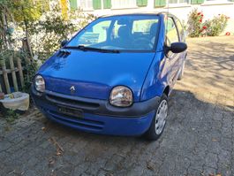 Renault Twingo Limousine blau wenig KM und Vorgeführt 2026