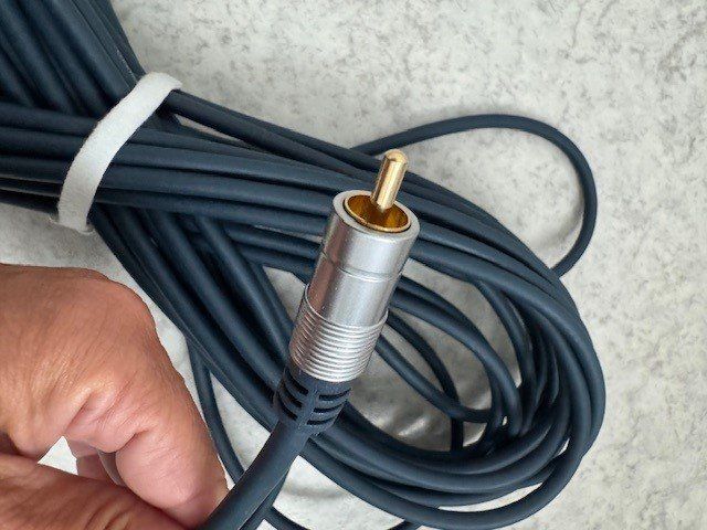 Kabel: Video-Klinkenkabel 15M – Gebraucht aus Hagendorn von Pezzli 2