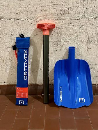 Ortovox Pala Valanga Badger 2.5 + Sonda ALU 240 Light 