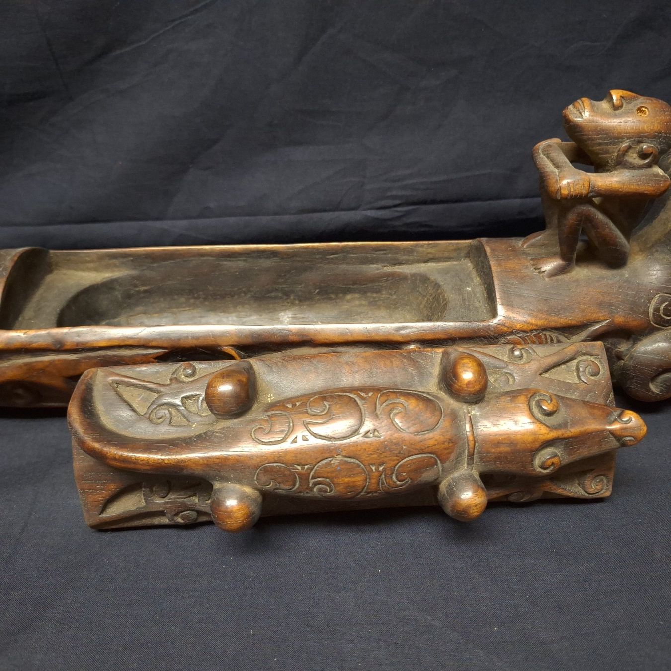 Tutte le decorazioni: Versand möglich! Originelle Holzschatulle, Drache, Echse – Usato da Winterthur venduto da Goldpipau 7