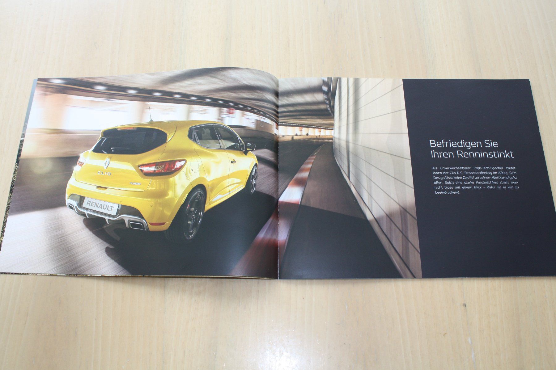 Renault Documenti: Renault Clio R.S. CH-Prospekt 2015 – Usato da Wikon venduto da erwin400 2