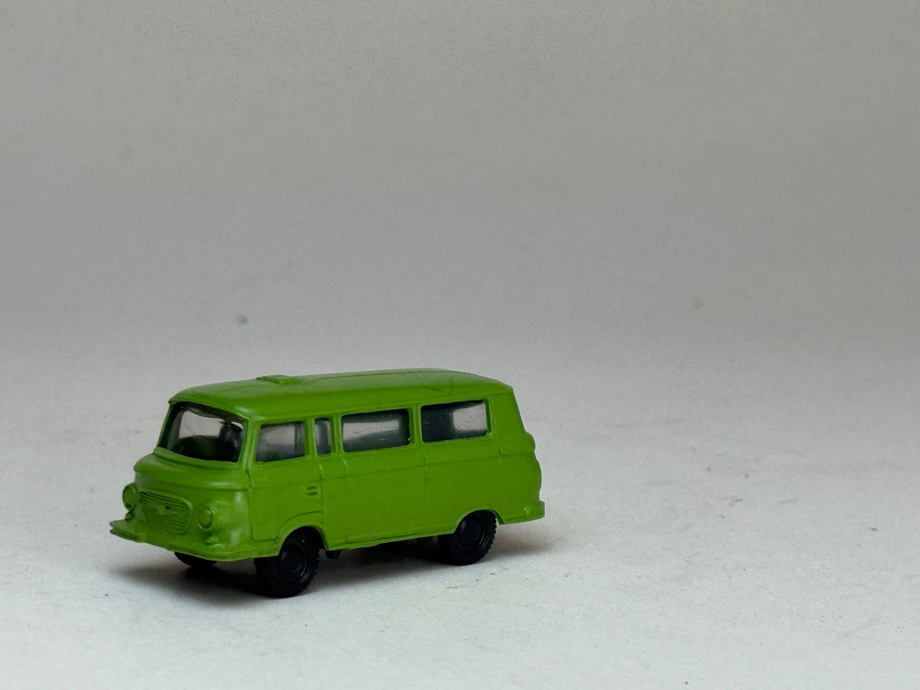 Voitures modèles: GB- Barkus Bus grün – D'occasion à Elm par Wikmtz