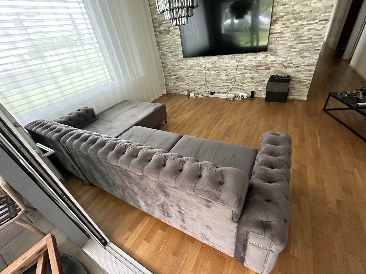 Divani: Modernes Chesterfield Ecksofa mit elektrischer Relaxfunktion – Usato da Luzern venduto da Alyah 5