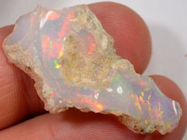 15 Karat - Roher Äthiopischer Welo Opal