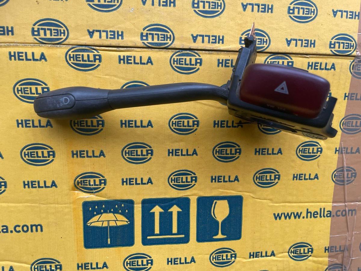 Volkswagen Tutti pezzi di ricambio auto: Commande Clignotant Essuie-glace VW Golf 3 etc… – Usato da Denges venduto da Ricautomotive 2
