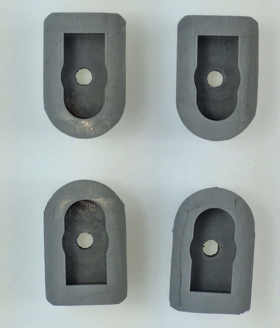 Schreibmaschinen: Gummifüsse für Hermes 3000 – Neu (gemäss Beschreibung) aus Schlieren von VintageType 6