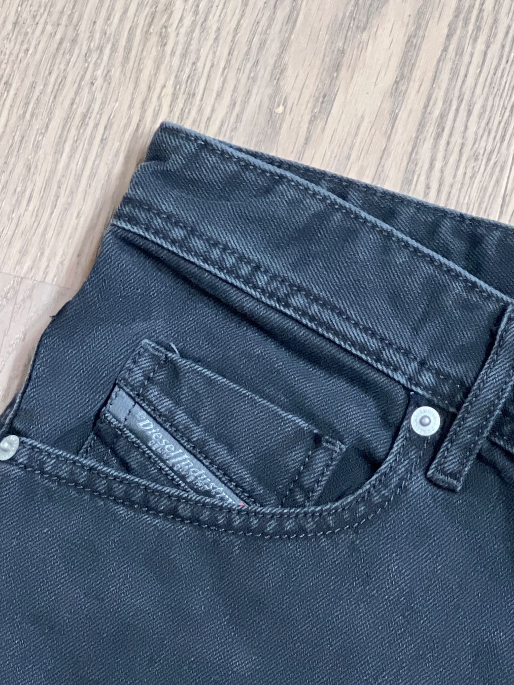 Diesel Hosen: Diesel Shorts Gr.29 - Neu – Neu und originalverpackt aus Visp von bluenero 2