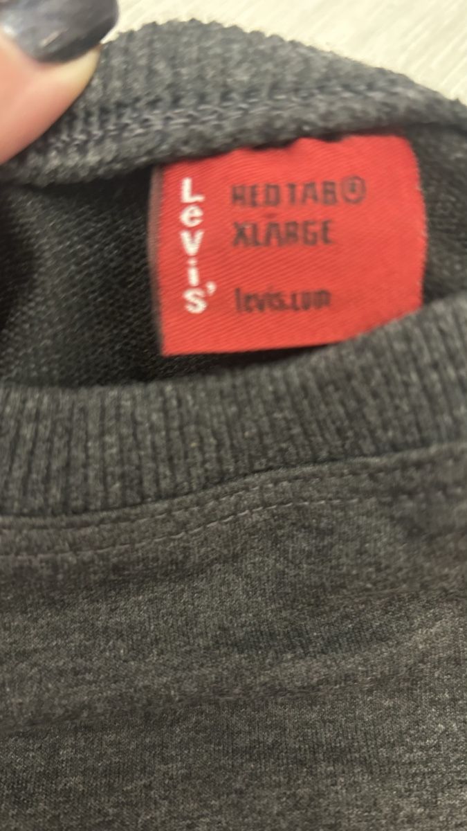 Levi's Maglioni & Felpe: Levi's S/M Grey Sweatshirt - Red Tab Logo, Winter Ready – Nuovo e nell'imballaggio originale da Neuhausen venduto da pro_9g72 1