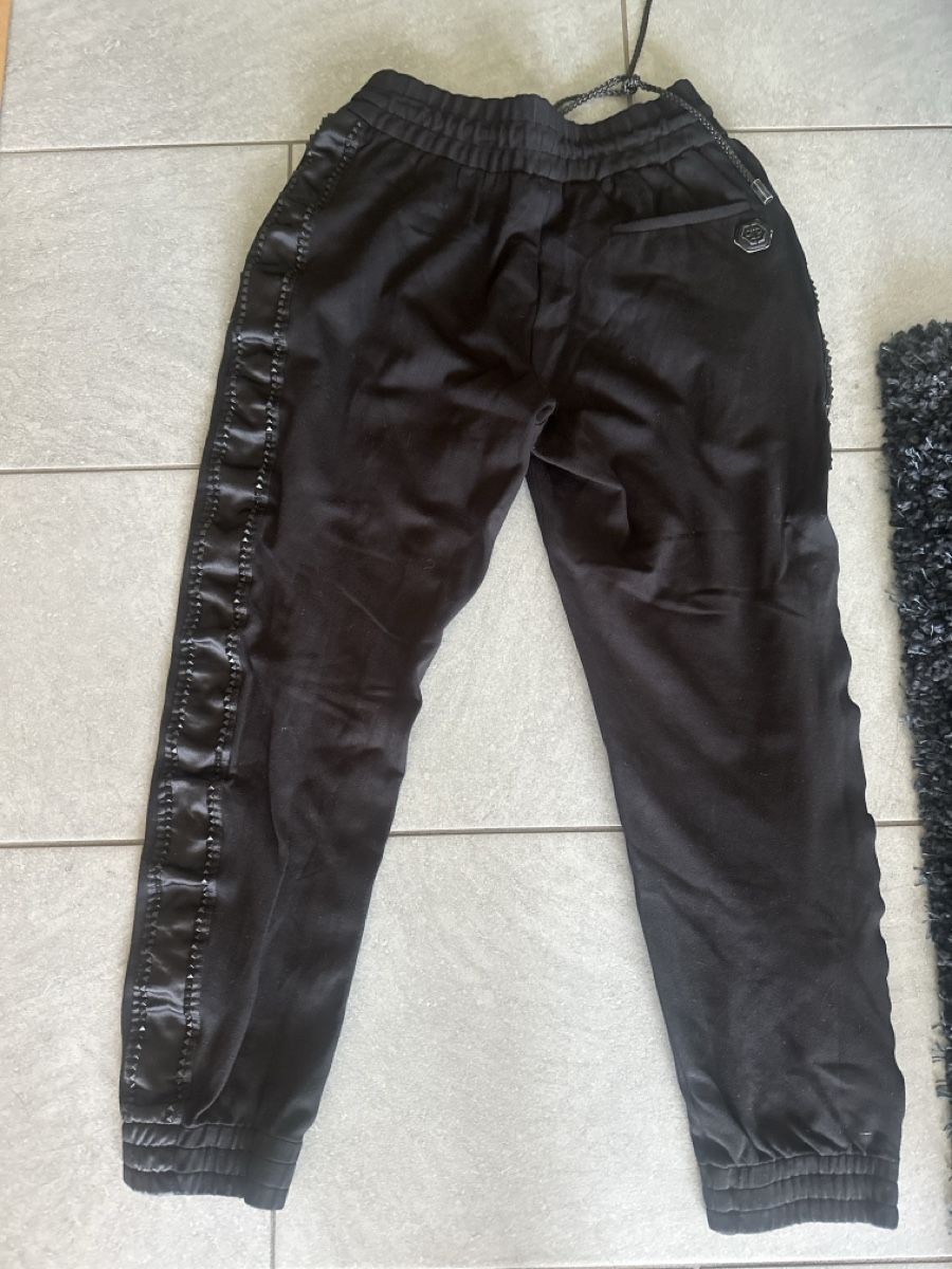 Philipp Plein Pantaloni: Philipp Plein Jogginghose schwarz Grösse M – Usato da Wollerau venduto da Jazzy5