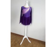Eiskunstlauf Eislauf Kürkleid 10 / 134-140 neu mit Etikett