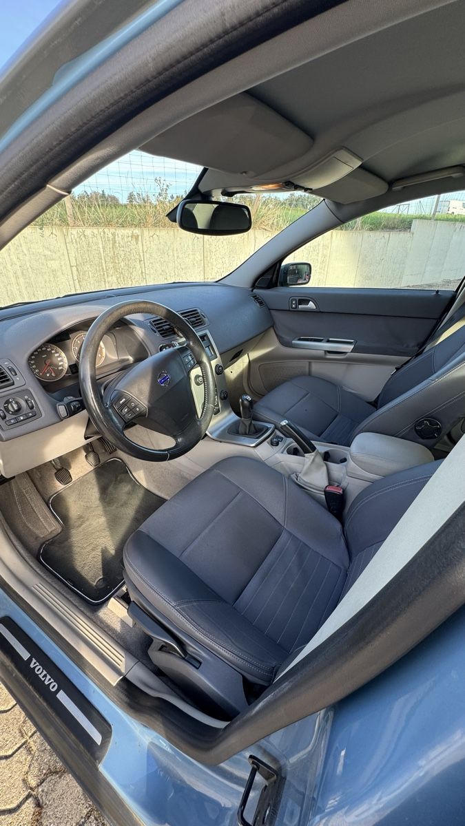 Volvo Autos: Volvo S40  – D'occasion à Staffeln par mic_zf2y 2