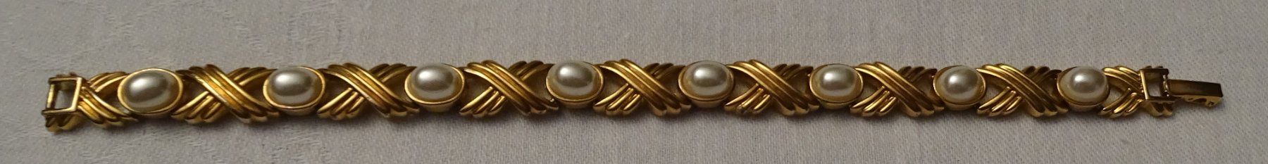 Bracciali & Braccialetti: *** Armband Gold mit Perlen***TOP*** – Usato da Zofingen venduto da Felix459