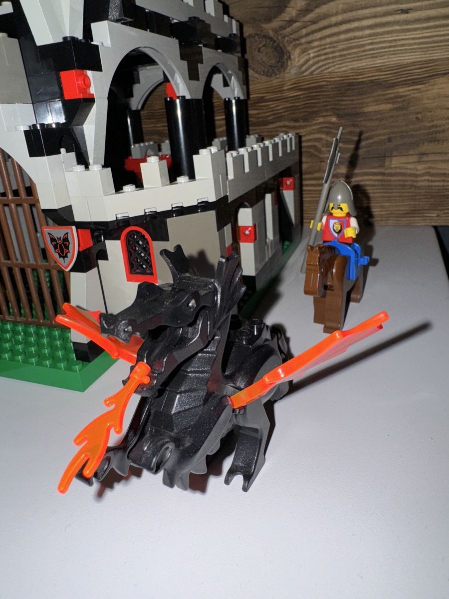 Lego Spielzeuge: Lego Set 6097 Night Lord's Castle – Gebraucht aus Oberdiessbach von design13 2
