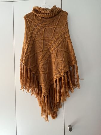 Poncho, Strickmuster, Fransen, Herbst-Look, Grösse OneSize