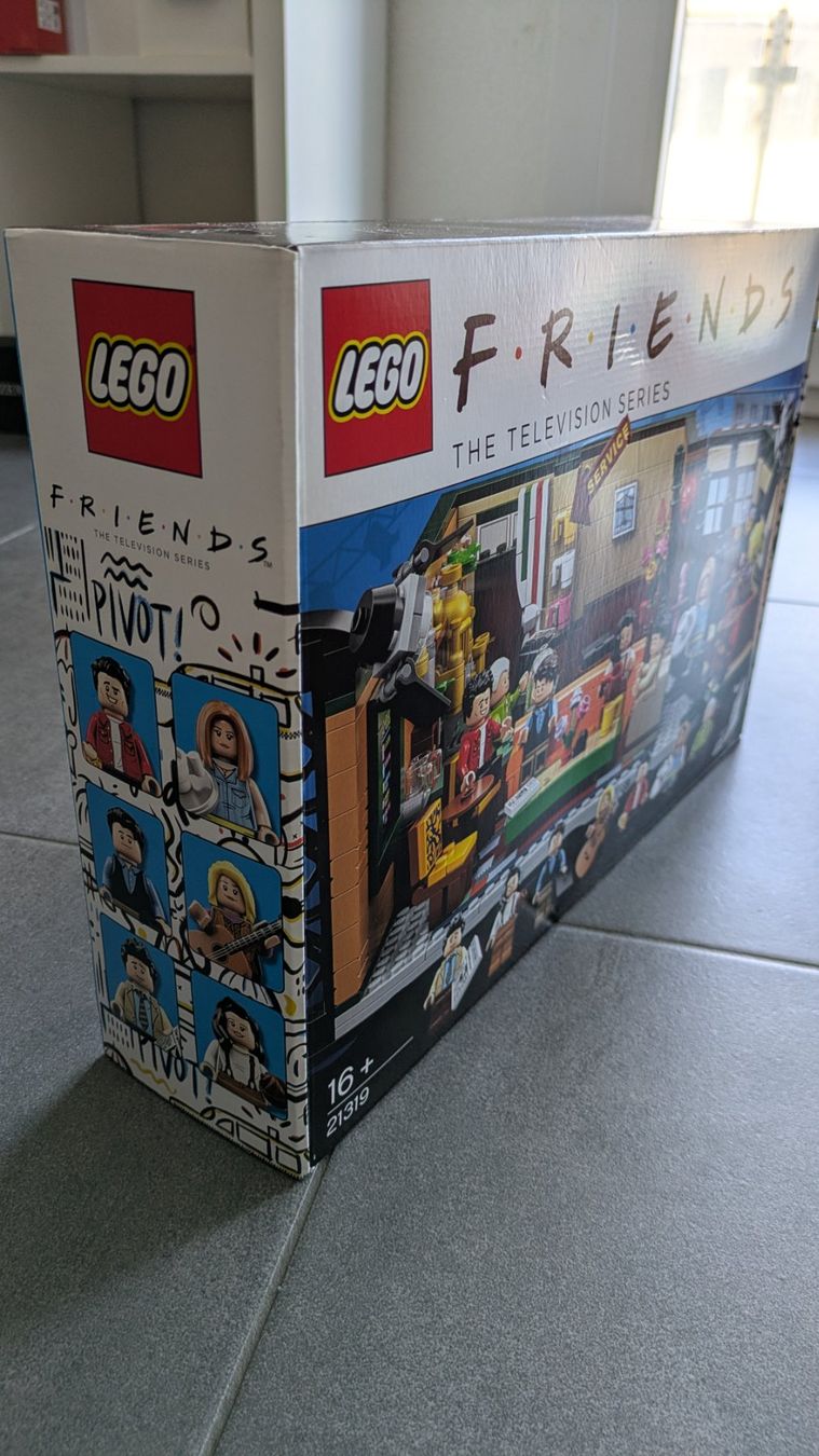 Lego Baukästen: Lego Friends Central Perk / n° 21319 – Neu und originalverpackt aus St-Cergue von  3