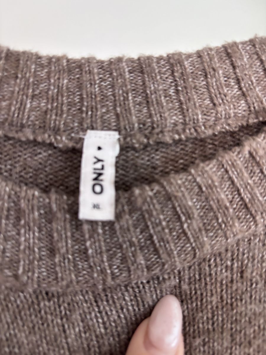 Only Maglioni & Felpe: ONLY Kuschel-Pullover XL / XXL Oversized – Usato da Hendschiken venduto da Uraniali 4
