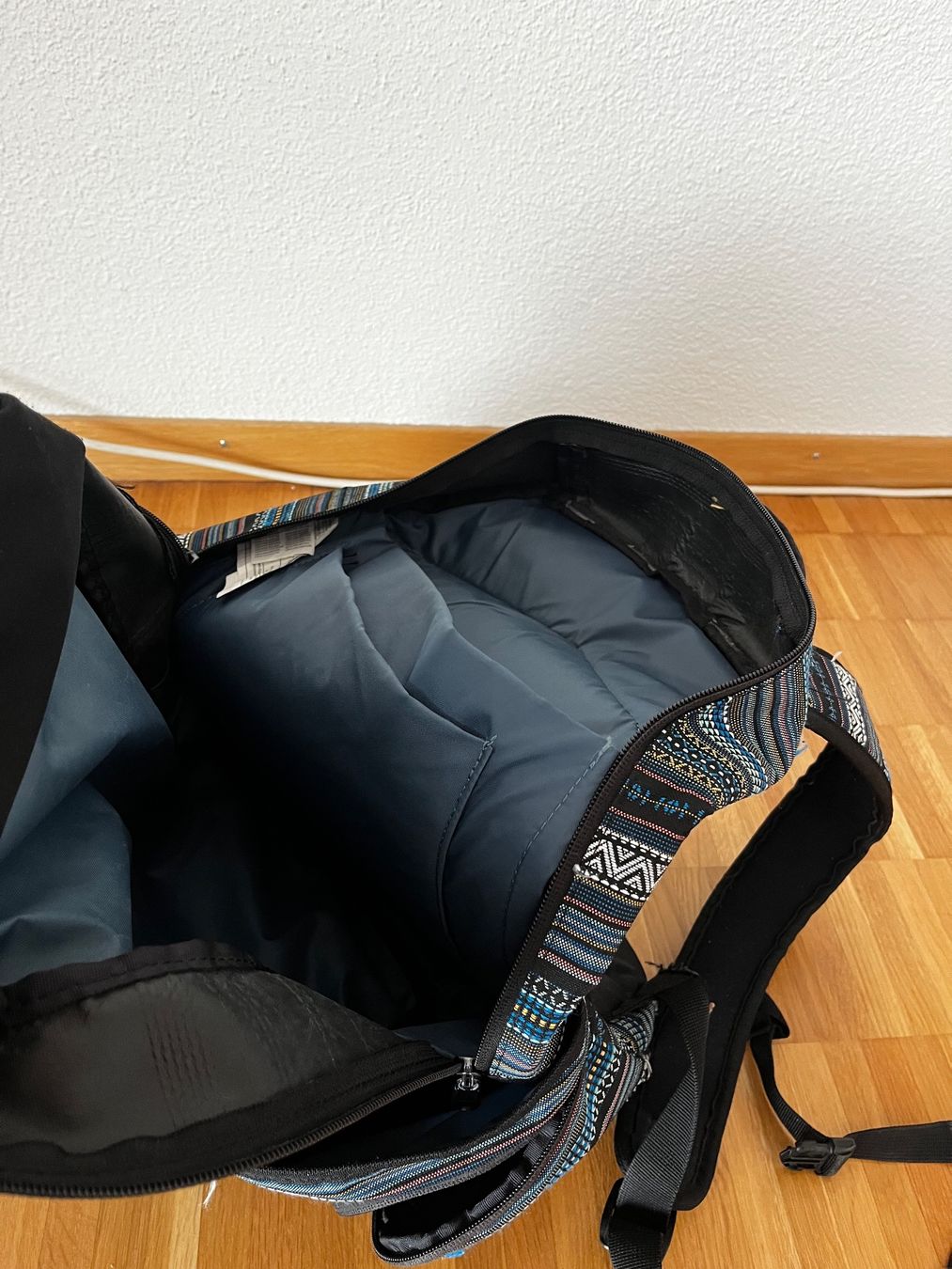 Dakine Rucksäcke: Rucksack Dakine – Gebraucht aus Winterthur von ann_dn6n 3