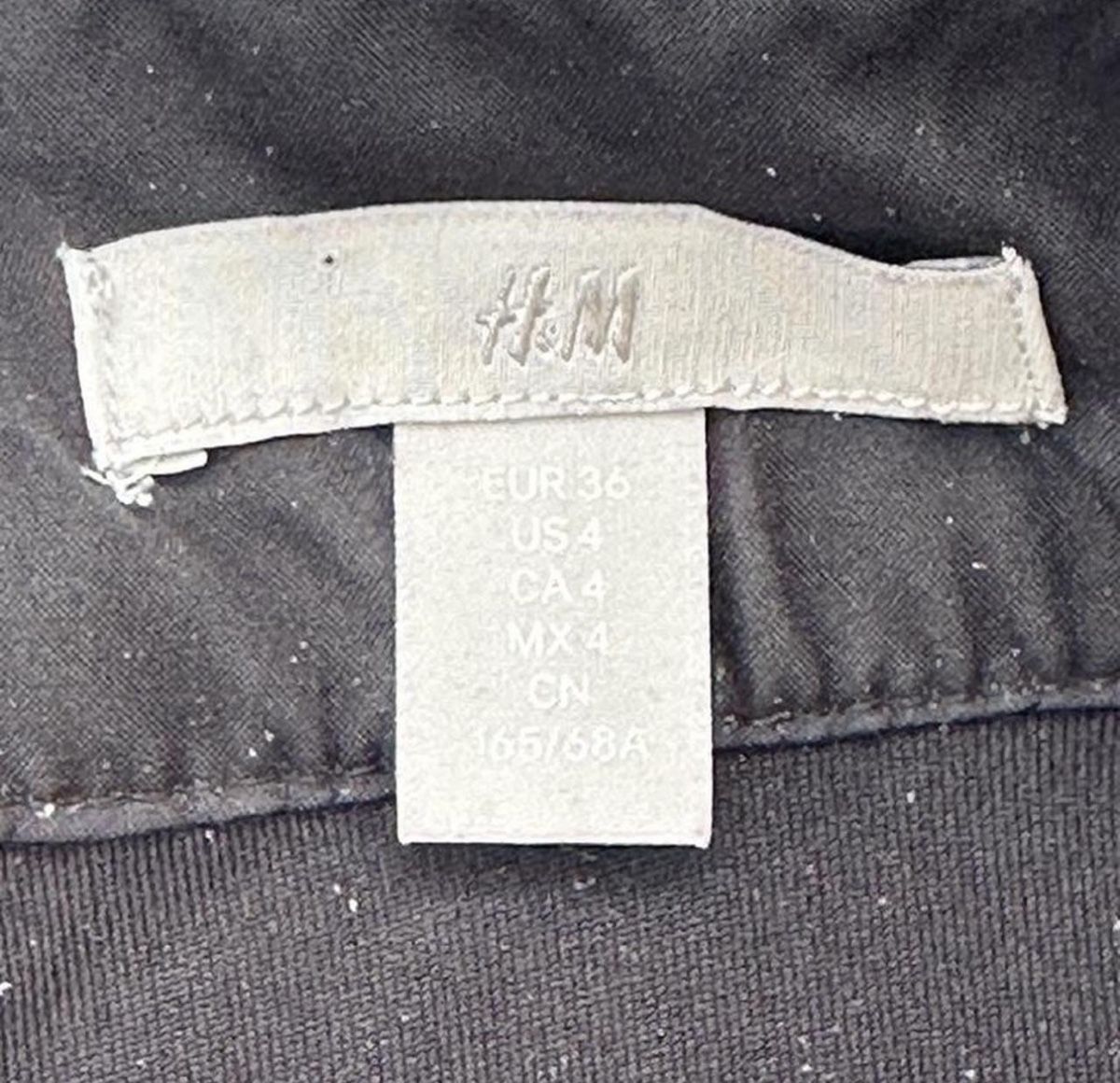 H&M Gonne: H&M Minirock, Gr. 36, Gold  – Nuovo (secondo la descrizione) da Wohlen AG venduto da jes_9c79 2