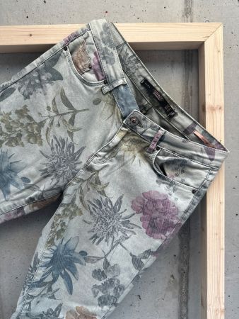Jeans von Zara, Grösse 36, neuwertig!