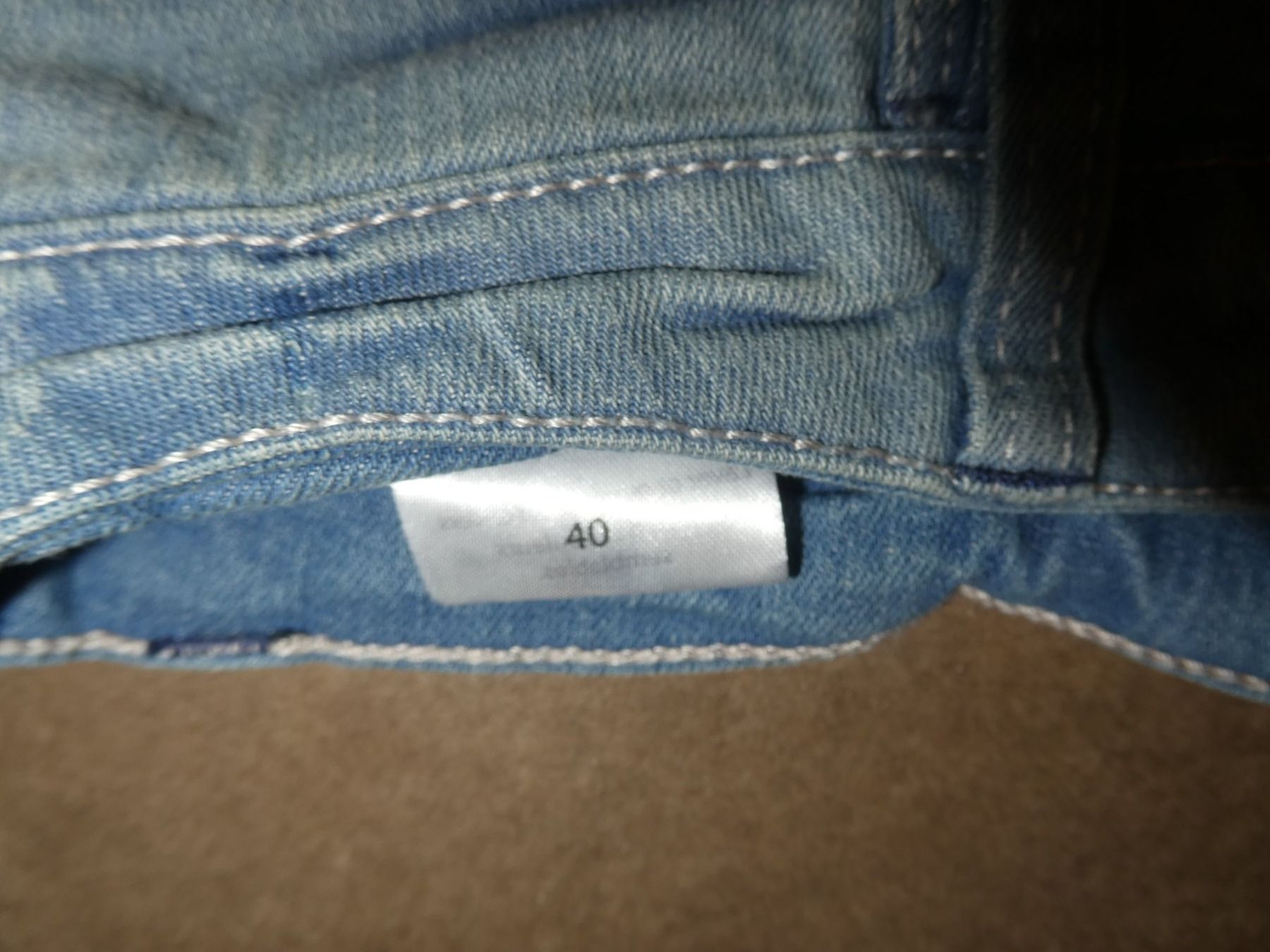 Jeans: Kurze Jeans Gr. 40 – Usato da Mels venduto da KOSL 2