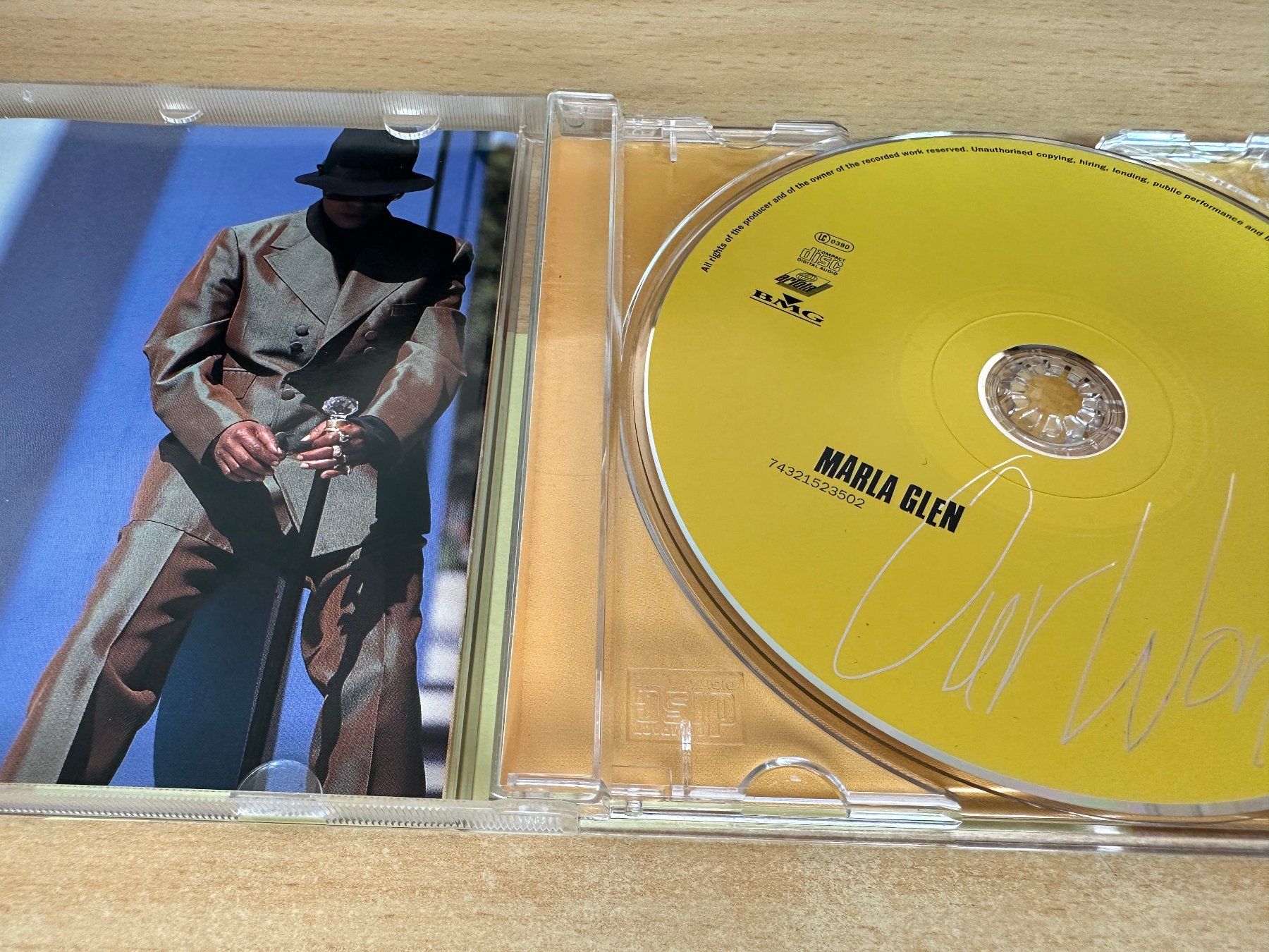 CD: O3 Marla Glen – Our World – Usato da Rikon im Tösstal venduto da Alpenmutz 2