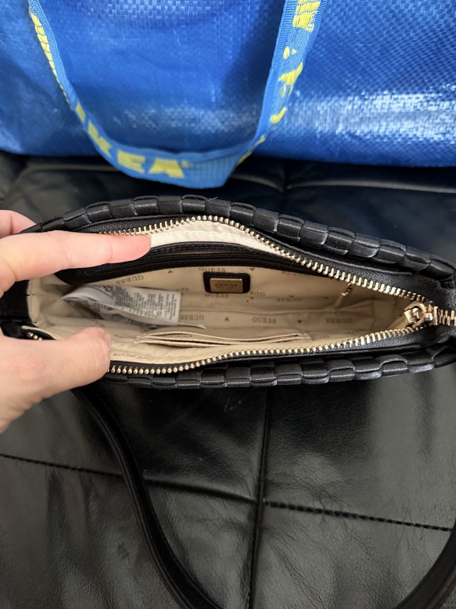 Guess Sacs femmes: Guess Handtasche – D'occasion à Emmenbrücke par jel_zy5s 1