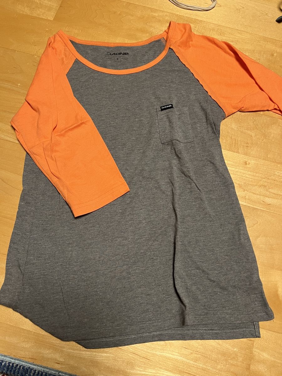Dakine T-shirt: DAKINE Shirt Gr. S – Nuovo (secondo la descrizione) da Betschwanden venduto da _janinee_ 2