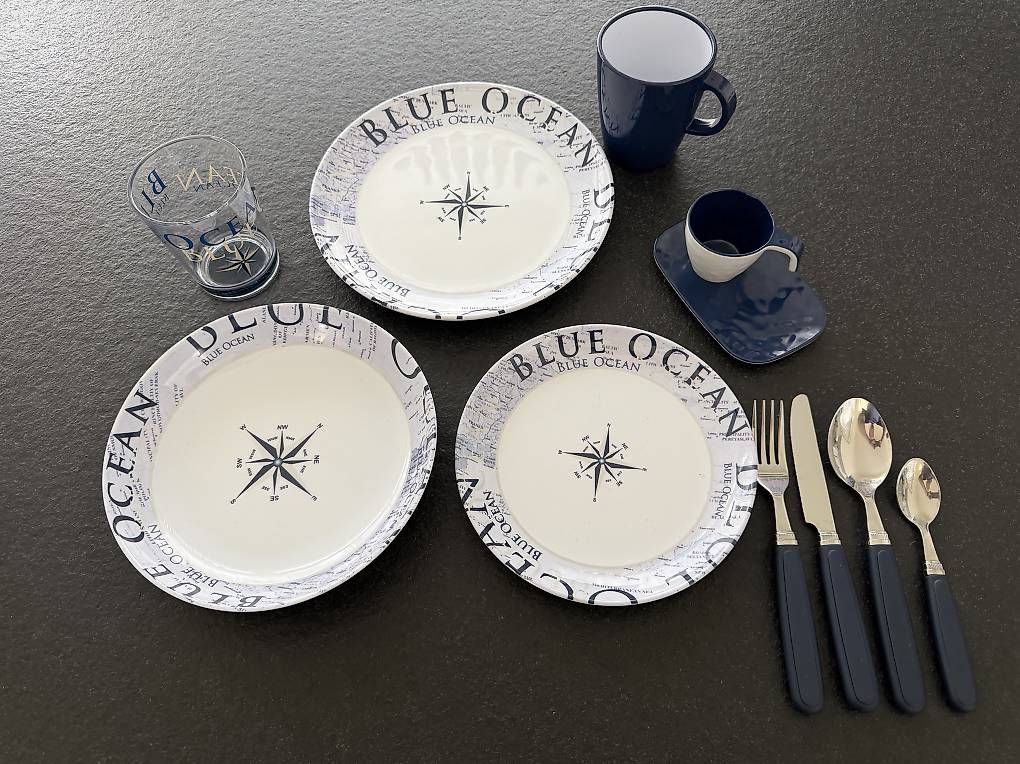 Set di piatti: 50-teiliges Camping-Geschirr Blue Ocean – Usato da Kreuzlingen venduto da Luciano60
