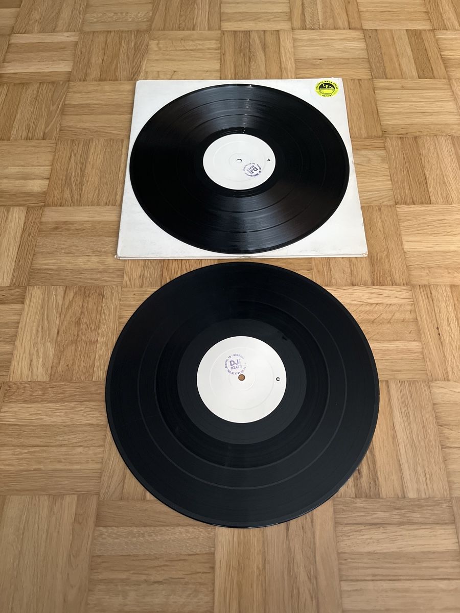 Dischi in vinile: Various Techno / Hardcore Compilation Doppel Vinyl – Usato da Wangen b. Olten venduto da break72 3