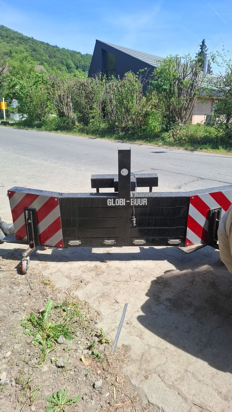 Fiatagri Trattori: Frontgewicht – Usato da Leimbach AG venduto da mic_l2k7