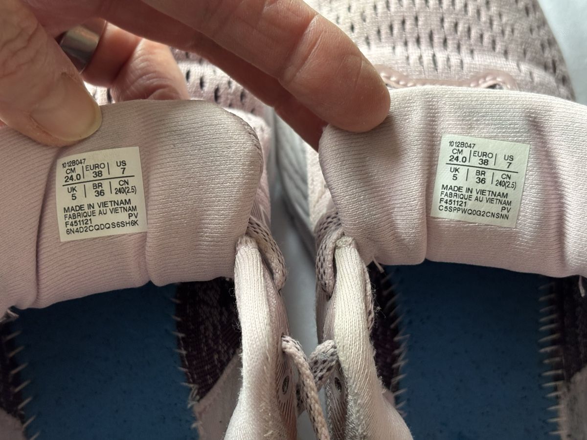 Asics Damenschuhe: Asics GelKamano 28 – Gebraucht aus Kesswil von Branca-01 1