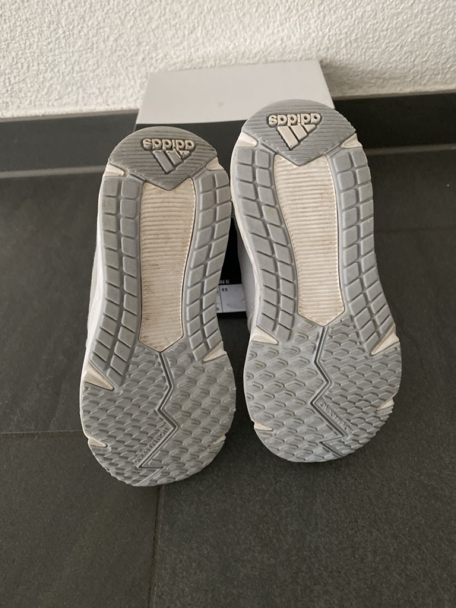 Adidas Scarpe per ragazzi: Adidas Falcon Taille 31 – Usato da Grenchen venduto da O.r.i.g. 3